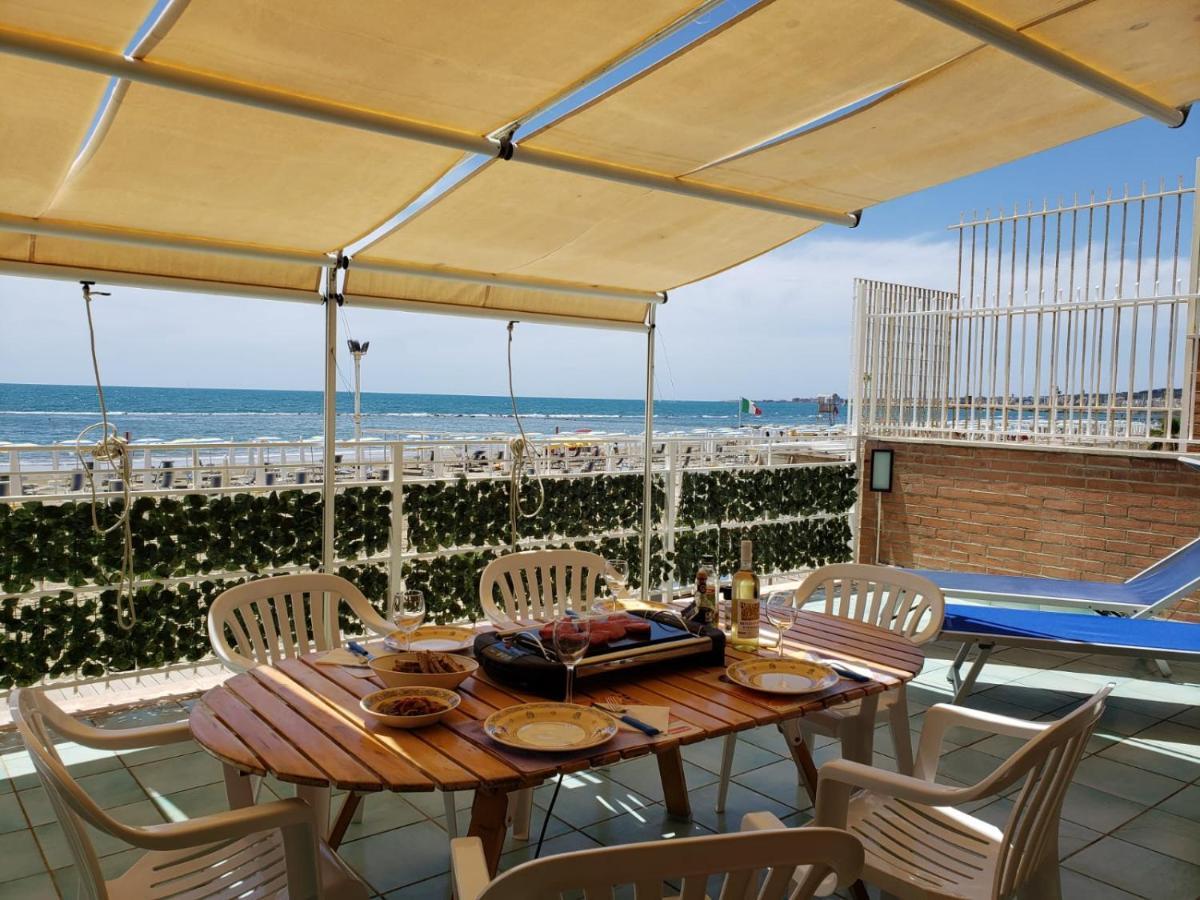 נטונו Incantevole Casa Sul Mare Vicino A Roma מראה חיצוני תמונה