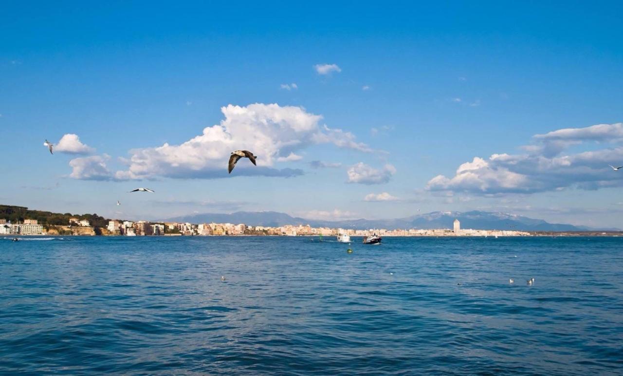 נטונו Incantevole Casa Sul Mare Vicino A Roma מראה חיצוני תמונה